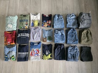 Großes Jungenkleidungspaket Gr. 122/128