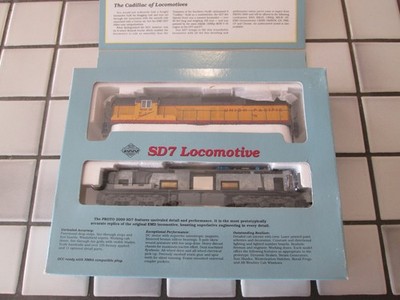 life-like/proto 2000 UNION PACIFIC SD7 powered engine HO scale