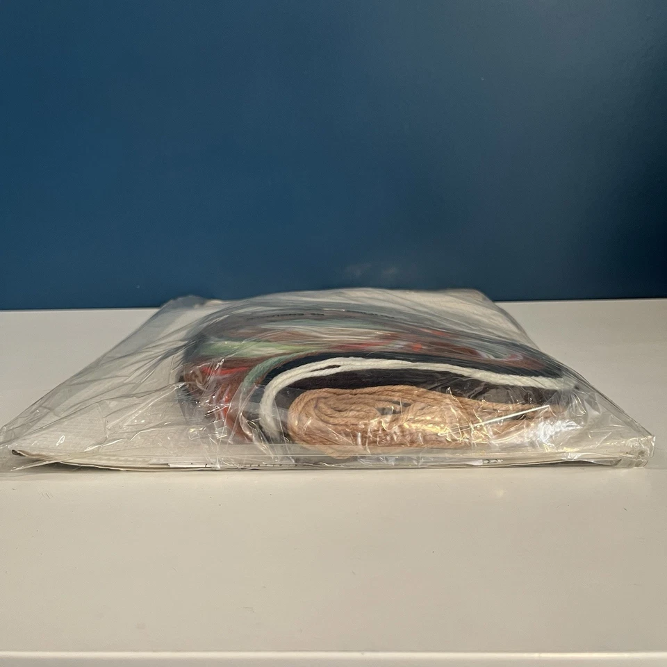 VTG Bucilla Craft Kit English Cottage RECIPE BOX Kitchen Plastic Canvas 6"x7" - Image 4 of 4