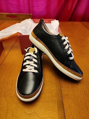 Cobb Hill Womens Bailee Leather Sneakers Shoes Flats Size 6.5