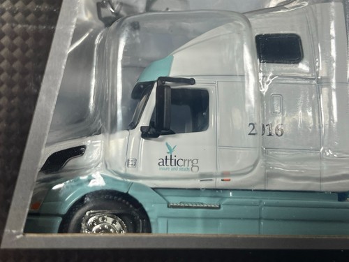 VOLVO Navajo JCT PTL MVT Tri-State Structure Van Trailer 1:64 DCP NIB 33956 r - Picture 4 of 12