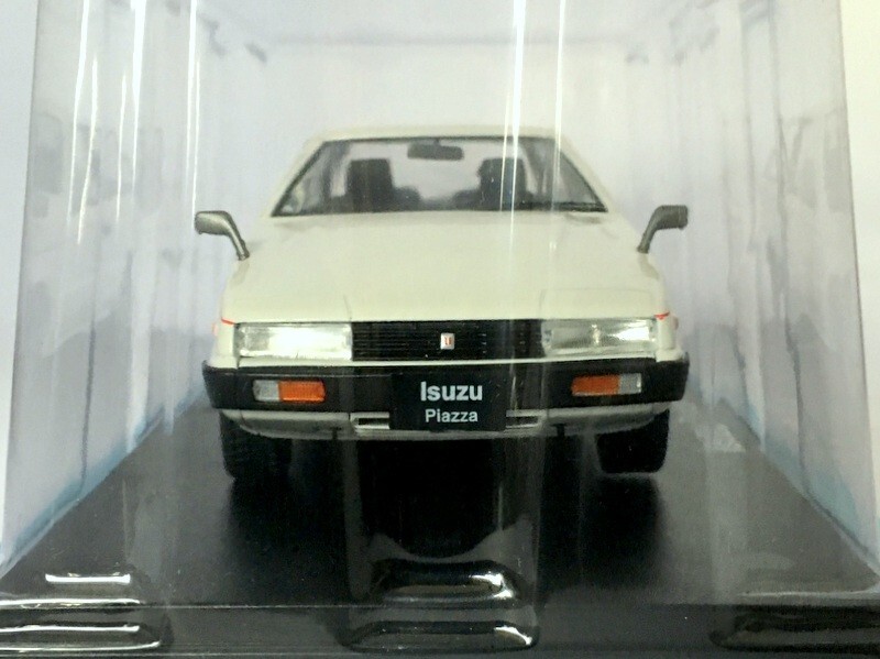 Isuzu Piazza [1981] 1/24 Diecast Model - Hachette Japanese Cars