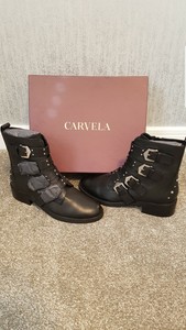 carvela scant buckle boots