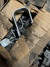 25 NEW B-LINE BY EATON BCH64-RB J-Hook With Angle Bracket