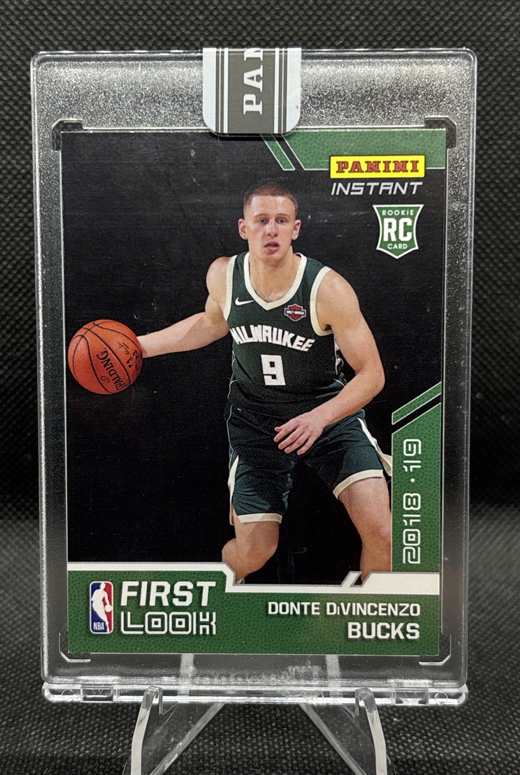 2018-19 Panini Instant -First Look Donte DiVincenzo RC #FL-14 Green, Sealed /10