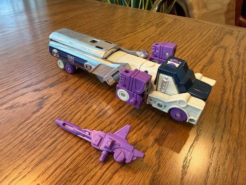 G1 Transformers Triple Changer Octane Robot w/ Tanker Shield Rifle Vintage