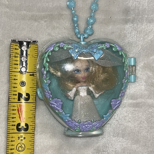 Barbie Peek-A-Boo Petites Beautiful Bride Becky Heart Locket Necklace 2007 - Picture 5 of 8