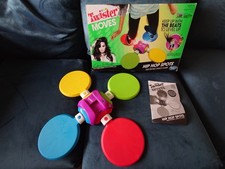 Twister Moves Hip Hop Spots elektronisches Tanzspiel von Hasbro getestet und funktionsfähig 