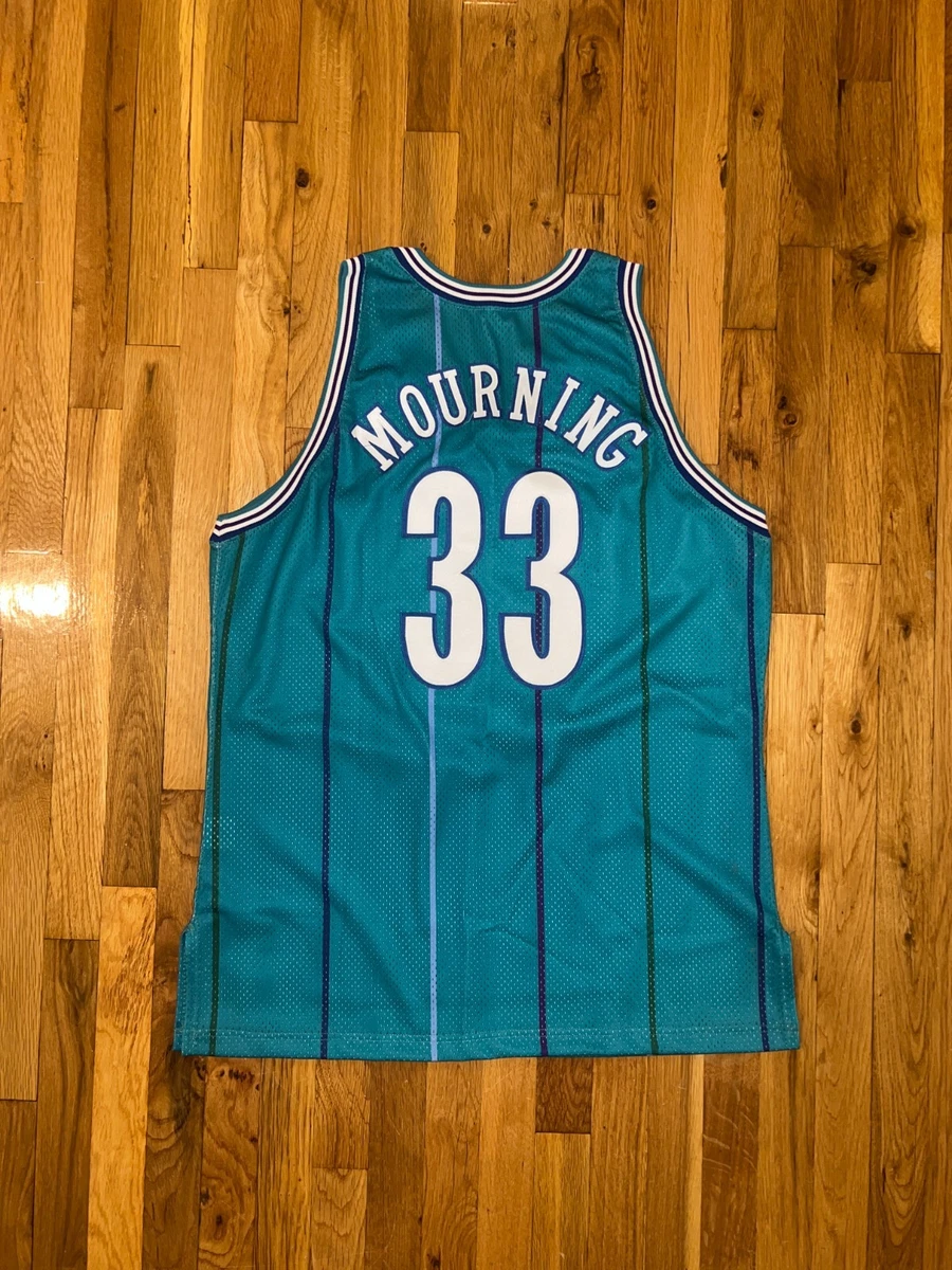 Preços baixos em Champion Masculino Charlotte Hornets Roupas e