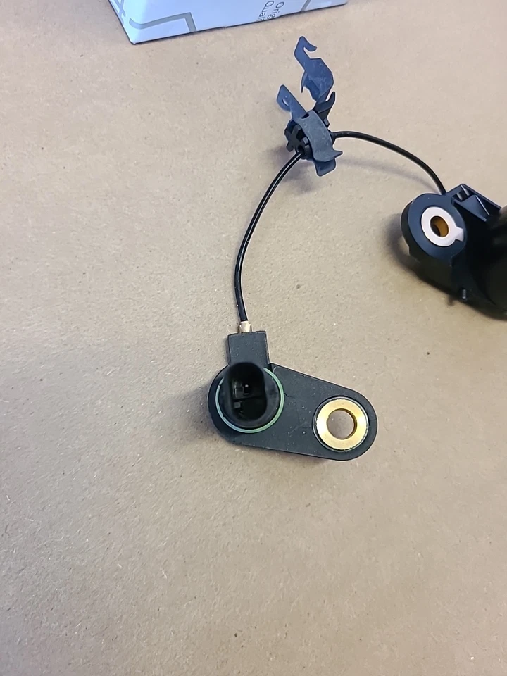 Sensor de nivel de aceite original Mercedes-Benz 001-153-13-32 Foto 4 de 4