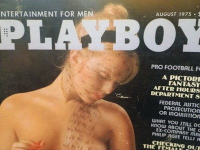 PLAYBOY MAGAZINE August 1975 with LILLIAN MULLER / KIM KOMAR