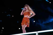 TAYLOR SWIFT (TC14) 4 X 6 GLOSSY PHOTO UV PROTECTED 