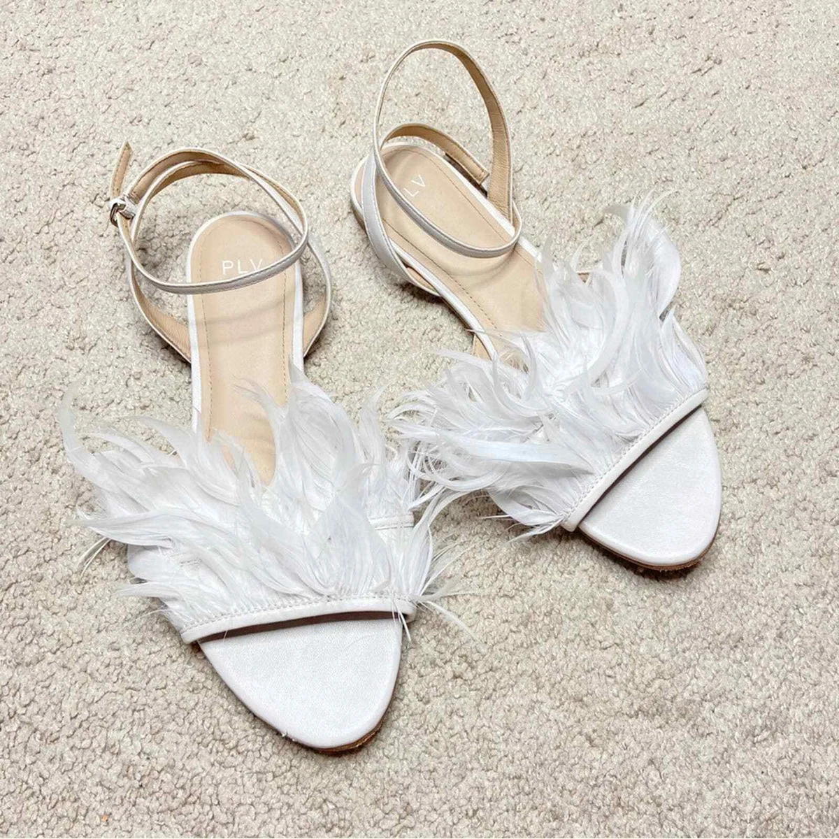 POUR LA VICTOIRE Layla Leather Feathers Sandals Size 8.5 eBay