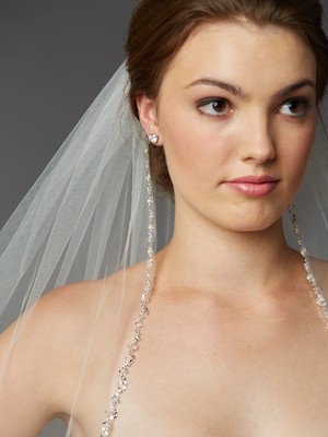 Pearl Crystal Beaded Edge Bridal Veil Fingertip Length Wedding Accessory Handcrafted Beaded Edge Bridal Veil: Pearls & Crystal  main image 4