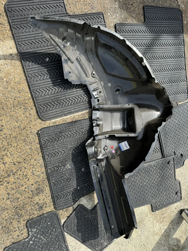 Guardabarros trasero izquierdo genuino Chrysler/Dodge Mopar 2011-2018 revestimiento de la casa de ruedas OEM Foto 4 de 4