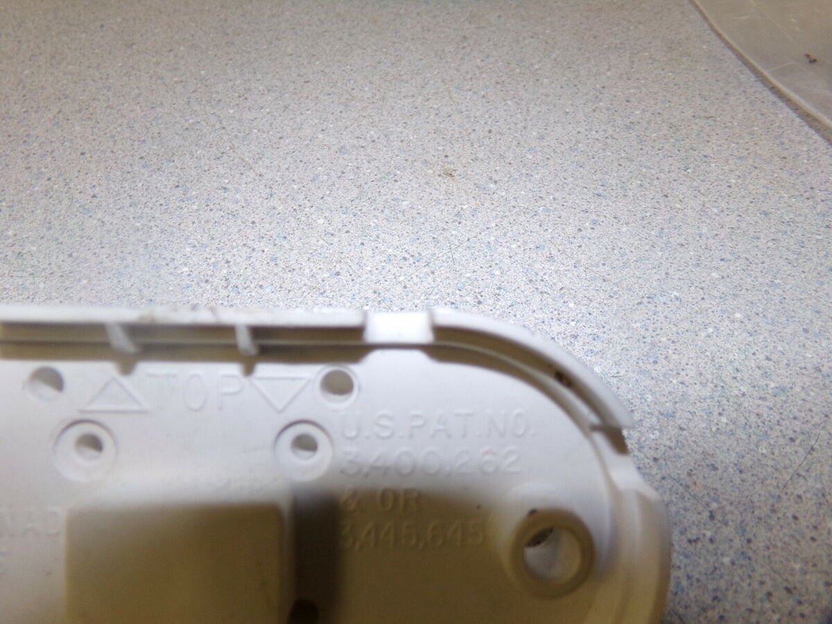 816886 3.400.262 Wired Light without Lens cover *FREE 816886 3.400.262 Wired Light without Lens cover *FREE