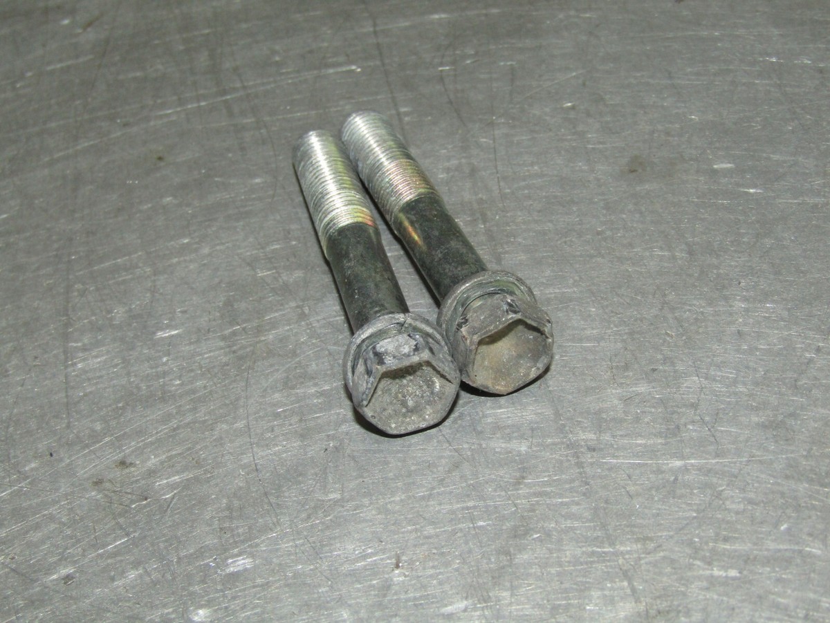 2007-2011 Toyota Yaris Hatchback 1.5L OEM starter bolt set 07 08