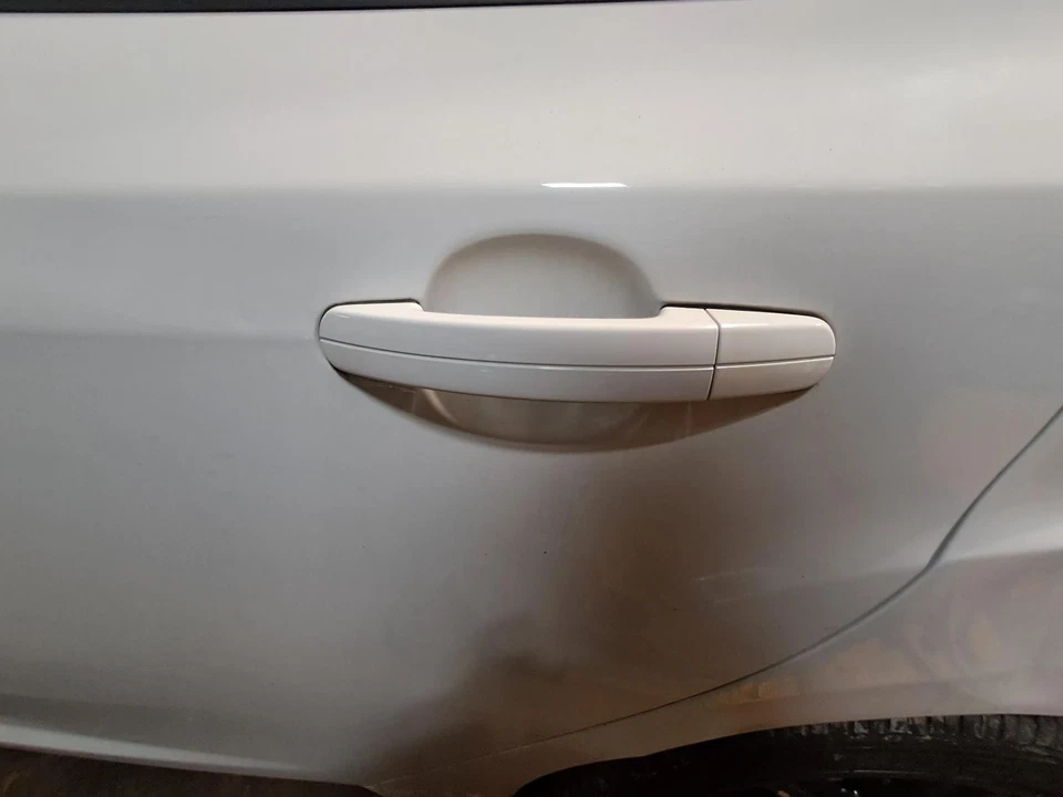 Used Front Left Door Interior Trim Panel fits: 2016 Ford Focus  Grade A Foto 2 de 4