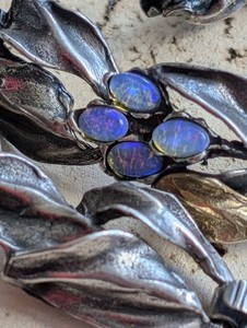 Brutalist Collier in Perli Art Optik 925 Silber mit VOLLOPALEN Opale 44 cm Länge