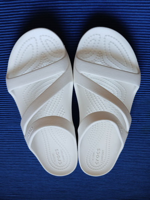 Crocs Sandalen Damen weiß Größe 37 NEU