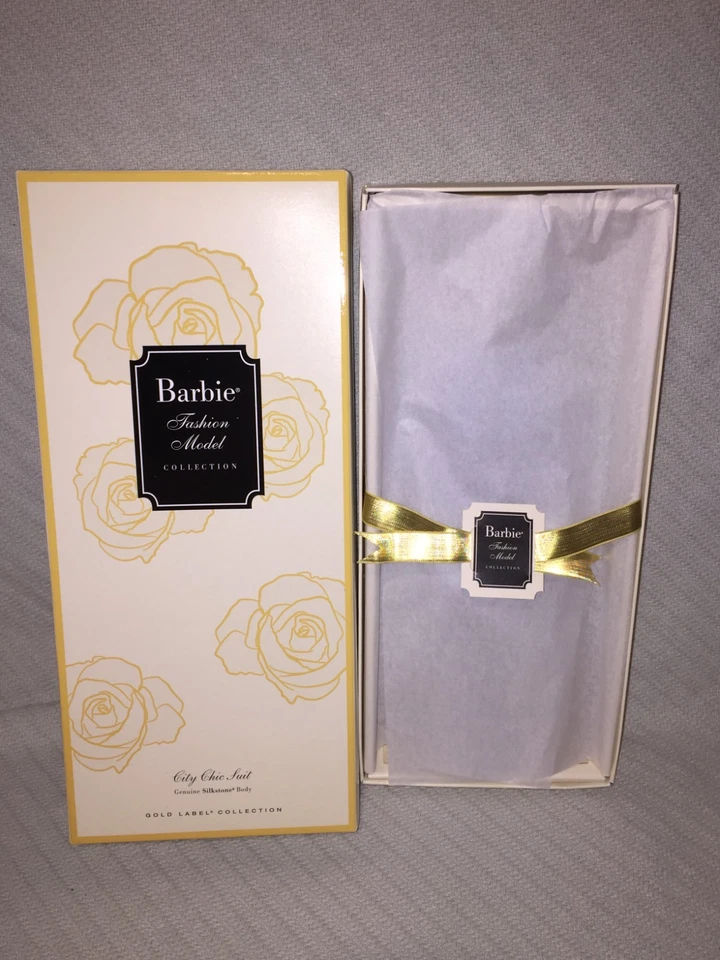 Muñeca Barbie Silkstone City Traje Elegante Mattel Etiqueta Dorada 2015 Limitada Nueva En Caja Foto 2 de 4