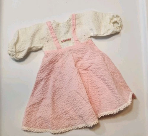 VINTAGE VOGUE DOLL CLOTHES PINK & WHITE DRESS FITS 14 TO 16 INCH DOLL