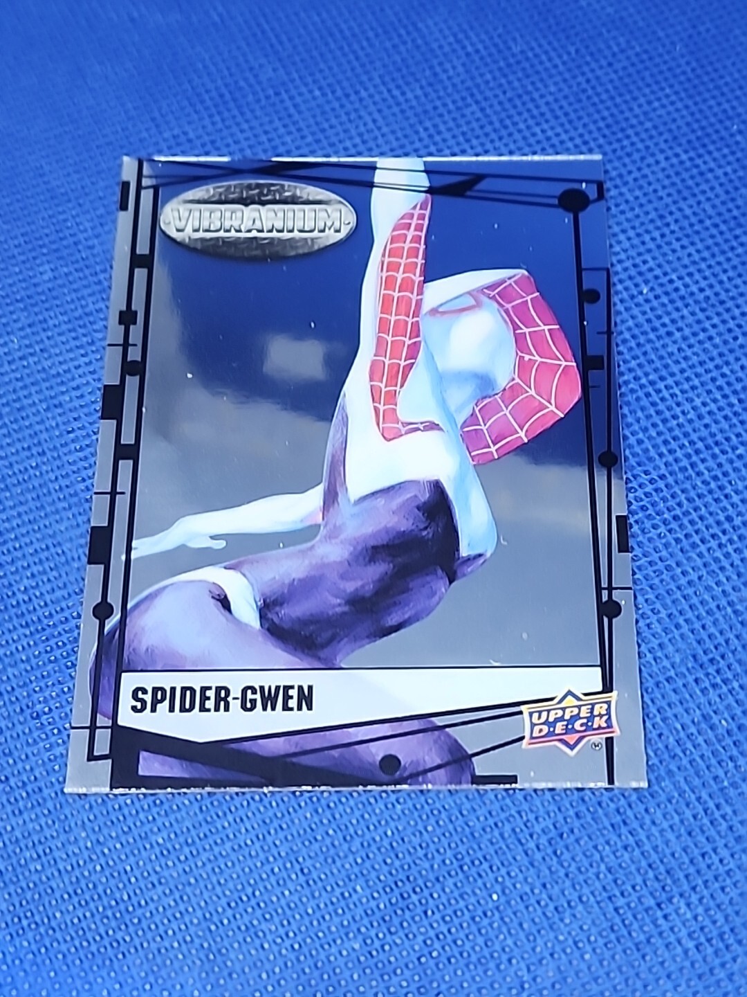 Spider-Gwen 2015 Upper Deck Marvel Vibranium Base Card No. 37