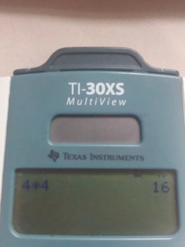 Texas Instruments TI-30XS Calcolatrice scientifica multiview funzionante con copertina - Foto 4 di 10