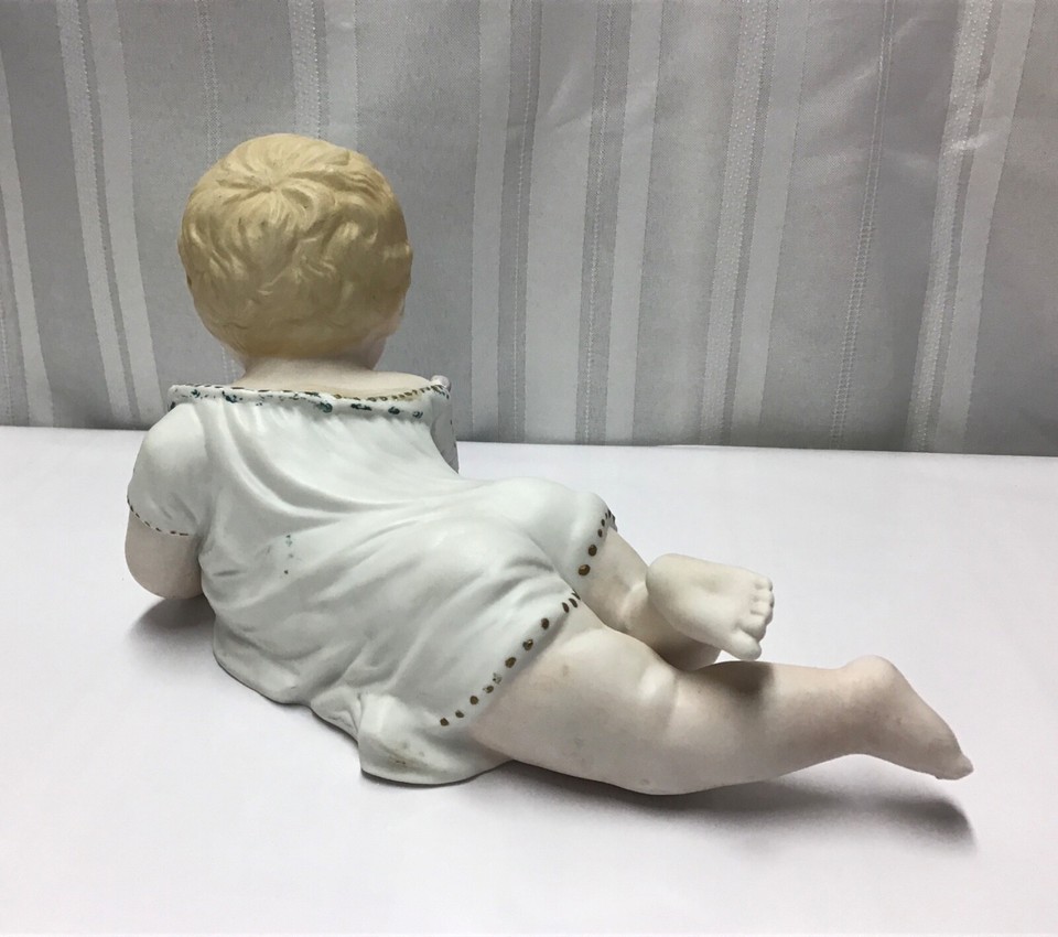 Vintage Piano Baby Bisque Crawling Girl 23/109 Figurine Doll Andrea by