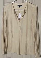 Banana Republic Silky Long Sleeve V Neck Blouse in Ivory Size S Retails 79 NWT