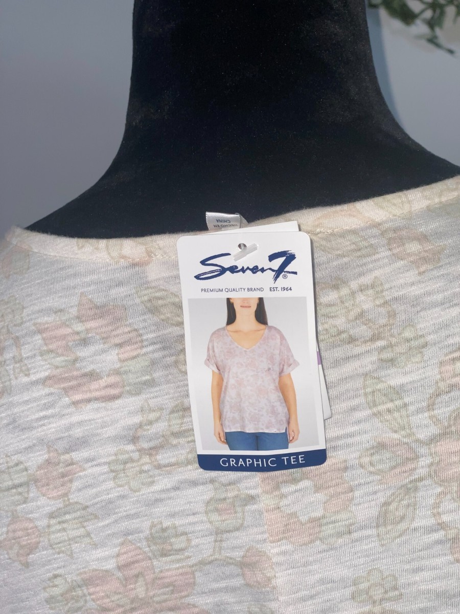 Seven 7 Women's Loose T-Shirt V-Neck Ivory with Floral graphic