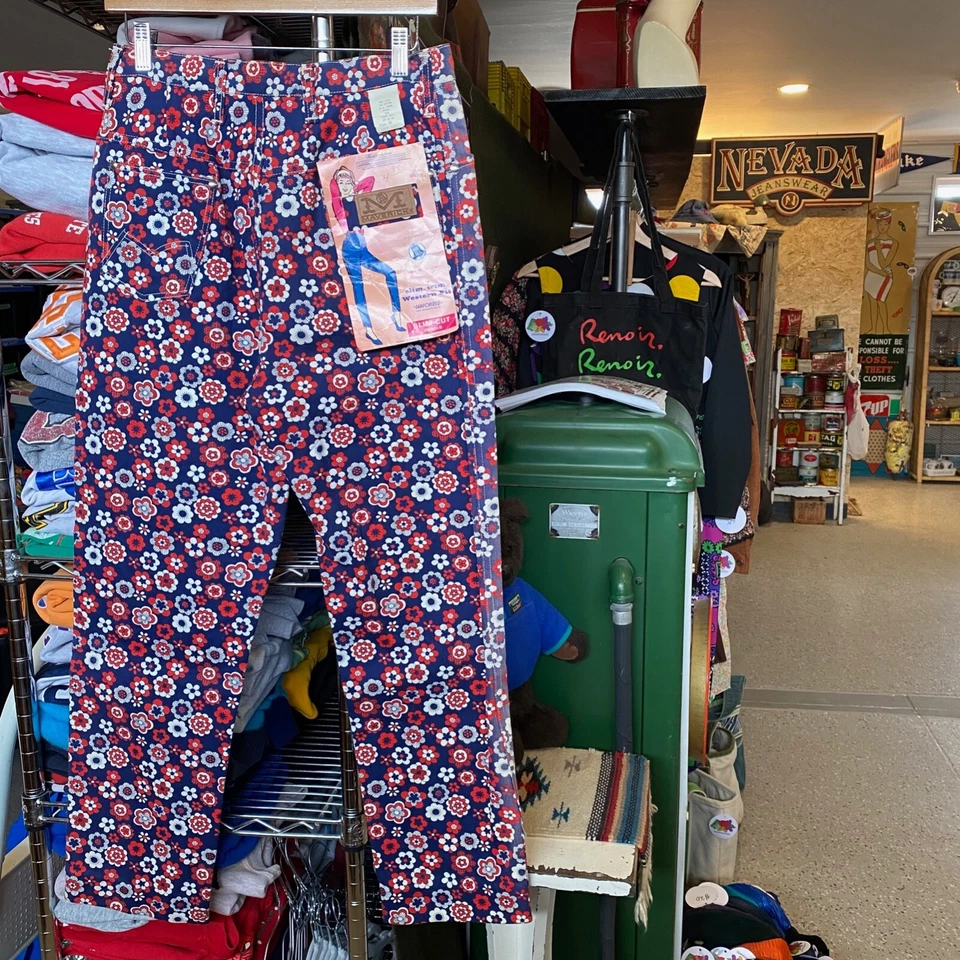 1960s Deadstock Vintage MAVERICK Blue Bell Sanforized Jeans Floral Print Denim Foto 3 de 4