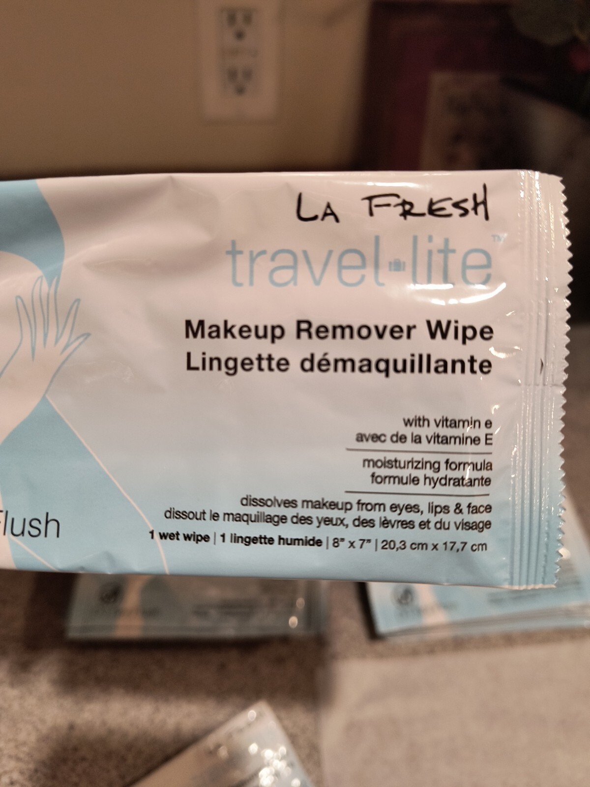 60 La Fresh Makeup Remover Wipes Travel Size Individually Wrapped W