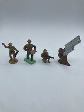 Vintage Beton  Barclay Hard Plastic  Metal Toy Army Soldiers Lot