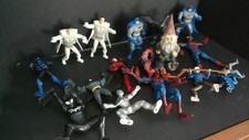 Mixed Lot Of 19 Action Figures (20-B)