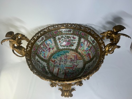 19th Century Chinese Porcelain Rose Medallion Punch Bowl, Ormulu Bronze Mount - Picture 3 of 12