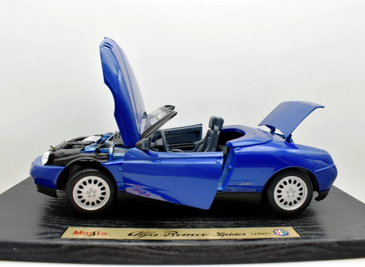 1/18 Alfa Romeo Spider Bleu 1995 Maisto ref: 31831 - FR