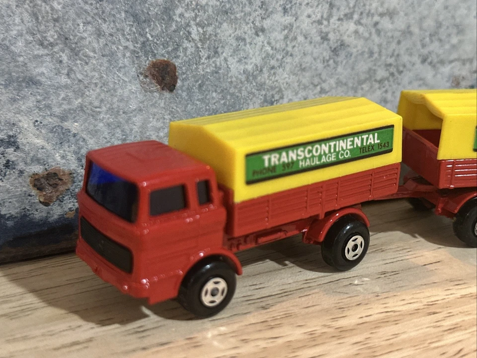 Vintage Matchbox Two Pack TP-1 Red Transcontinental Mercedes Truck/Trailer - Image 4 of 4