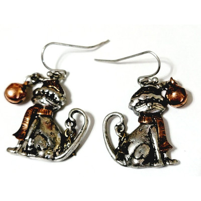 Christmas Cat Dangle Pierced Earrings Mixed Metal 1.5  Festive Figural h-37