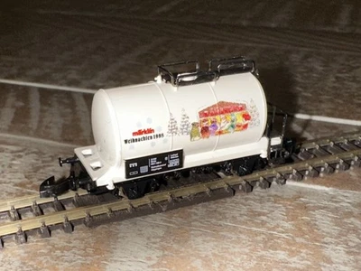 Marklin Z Scale # 98013 Christmas Tank Car 1998 - New New - image 1 of 4