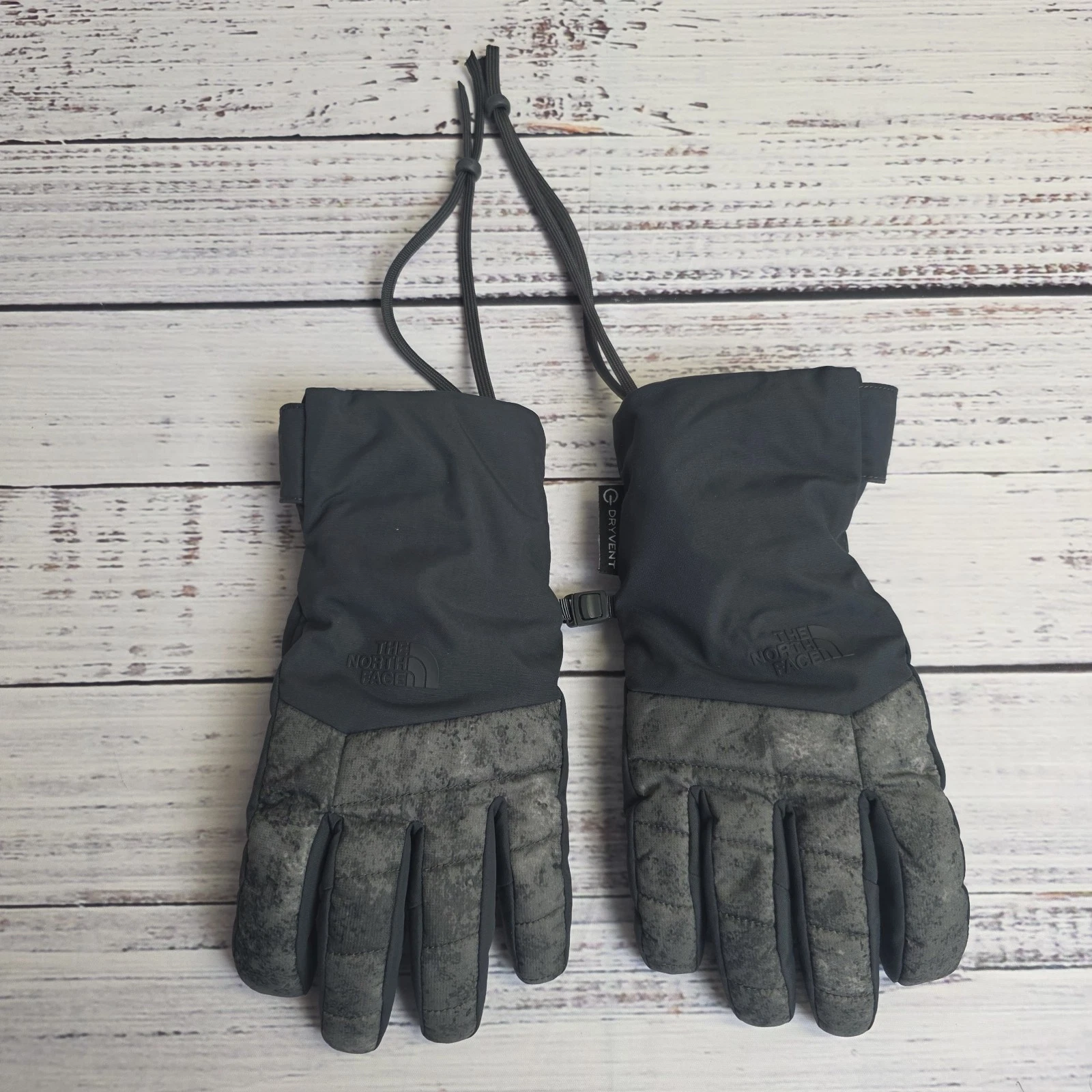 The North Face Gloves Unisex Medium Black Camo DryVent Insulated Waterproof
Opens in a new window or