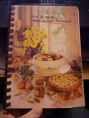 BEEF RECIPES ACROSS MISSOURI COOKBOOK  (1985 MO COWBELLES - Picture 1 of 3
