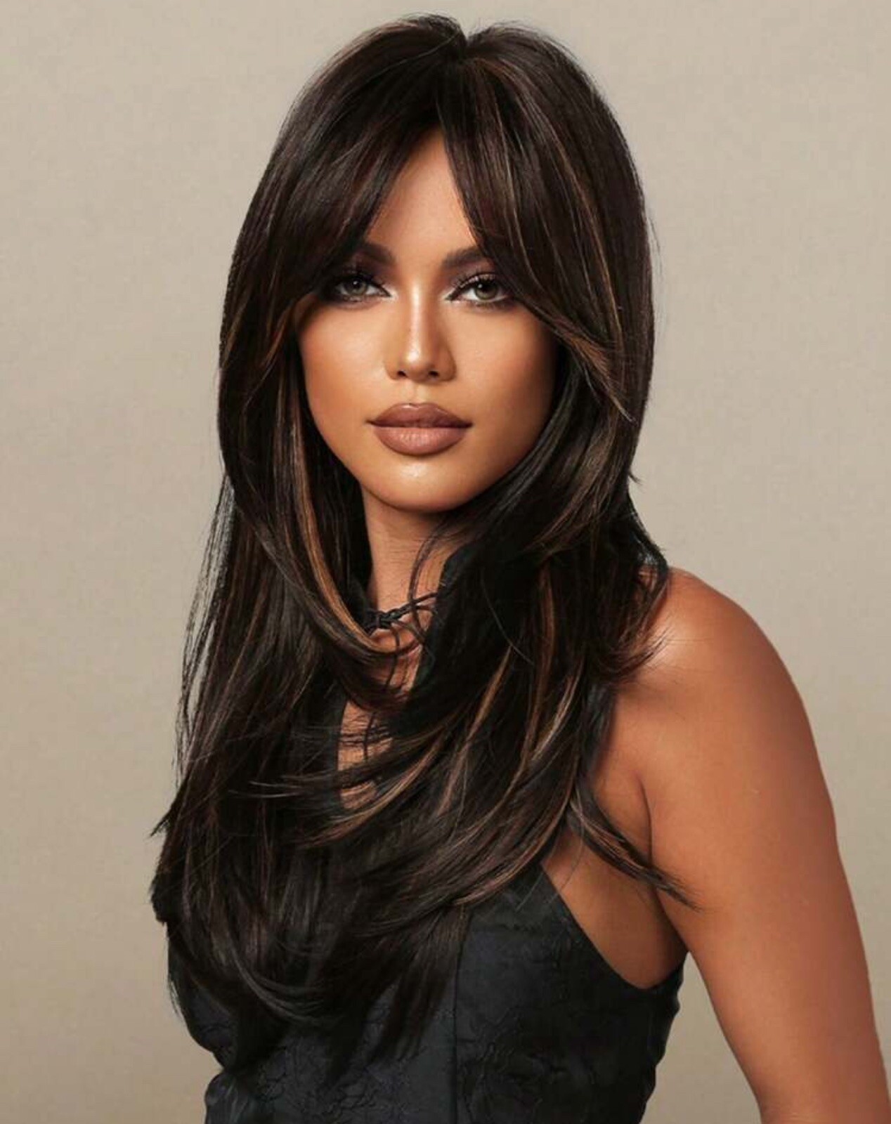 Perruque synthétique femme brune et noir longue lisse pas cher