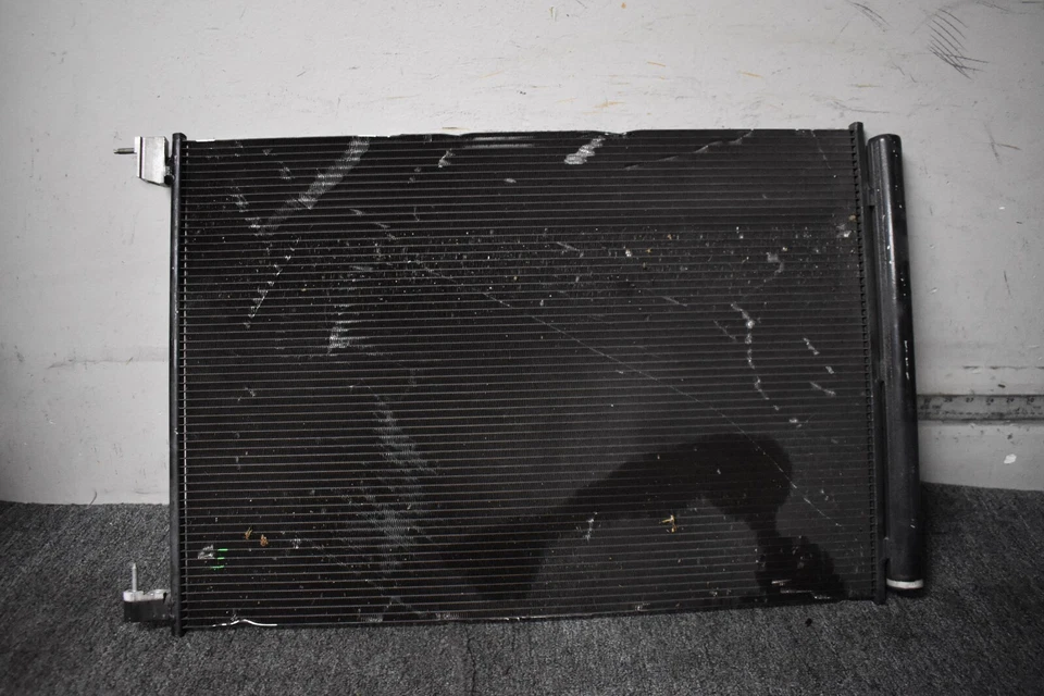 Mercedes Benz S550 2014-2019 condensador de CA fabricante original de fábrica Foto 4 de 4