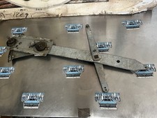 1968 Chevrolet Impala 2dr Rh Manual Window Regulator Oem D