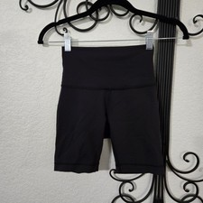 Lululemon Wunder Train Shorts 6" Black 2