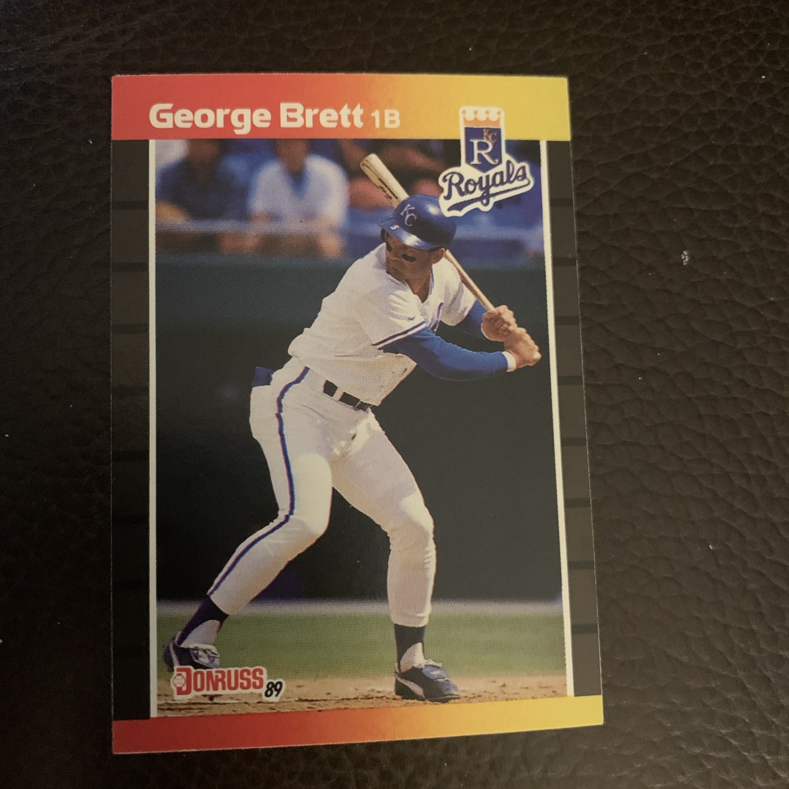 George Brett #204 (Baseball Cards 1989 Donruss) — is it worth grading?