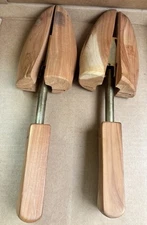 One Pair of Rochester Cedar SHOE TREES, Shoe Stretcher Keepers, Size Medium