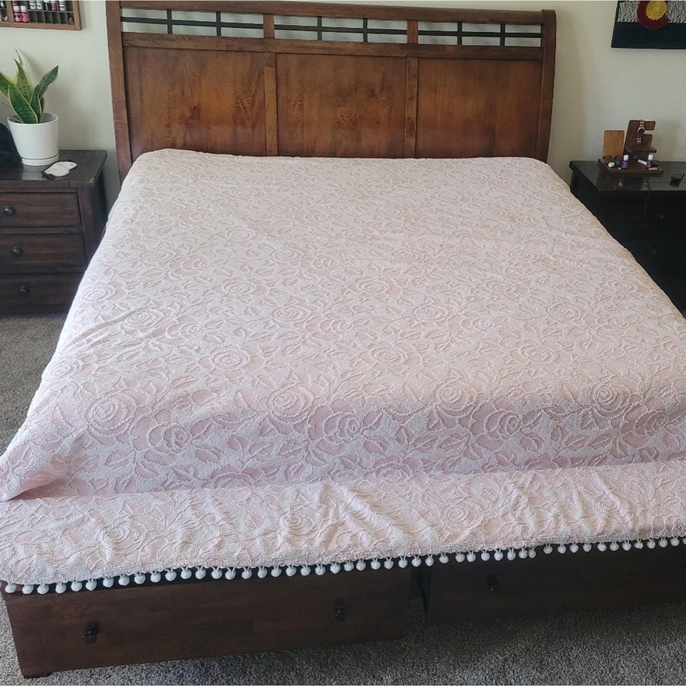 Chenille Hobnail Pink Roses King Size Bedspread Blanket Vintage - Image 3 of 4