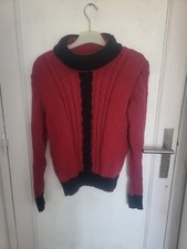 Pull rouge et noir taille 12